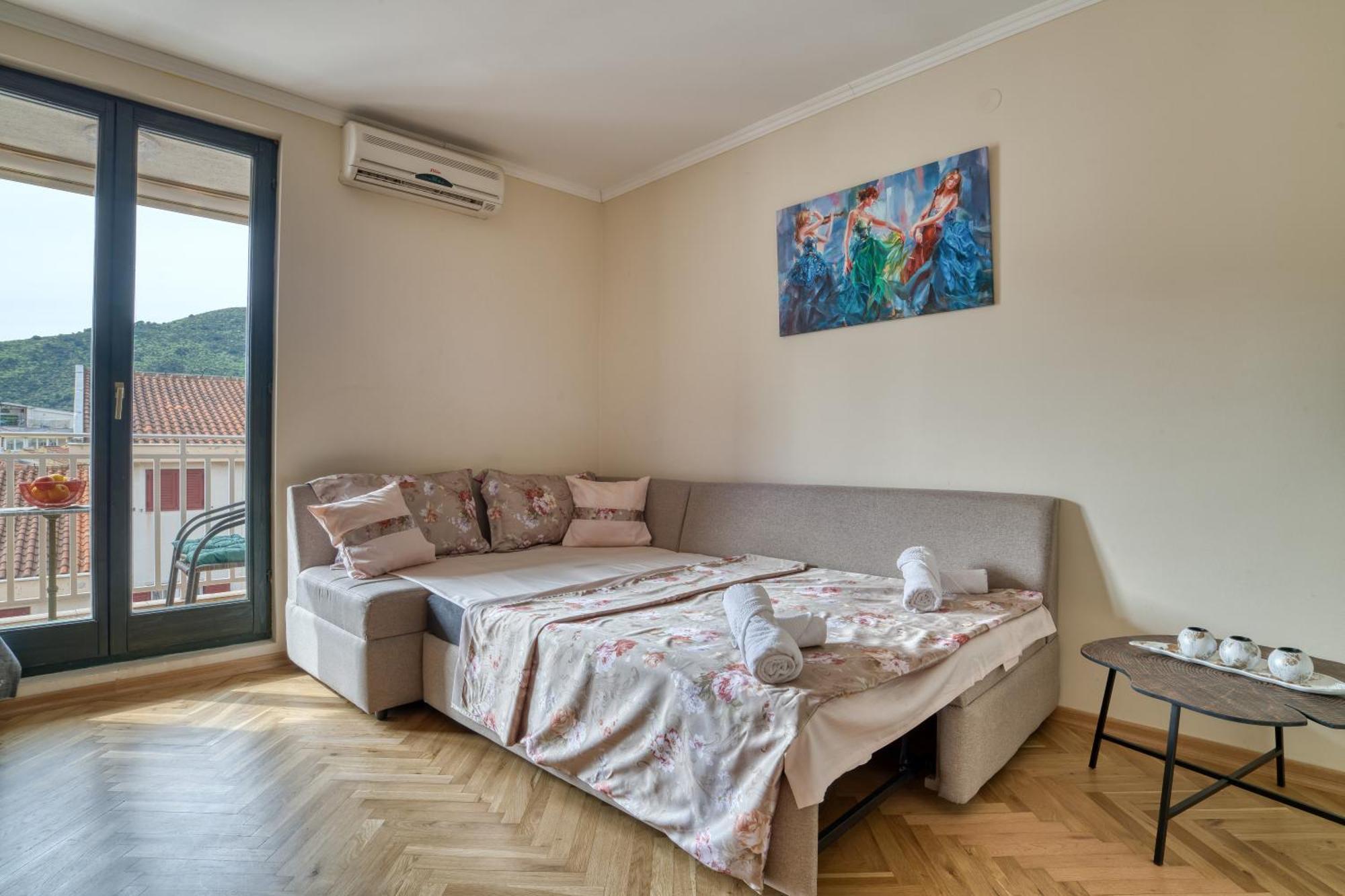 Comfort Apartment Near The Beach Budva Exterior photo